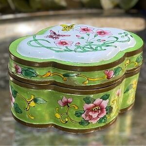 Vintage Chinese Canton Enamel on Copper Trinket Box Lidded Butterflies Green